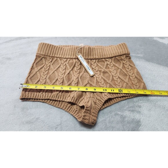 NWT SKIMS Womens XS Dark Honey Snow Bunny Shop Cableknit Shorts - Picture 5 of 5